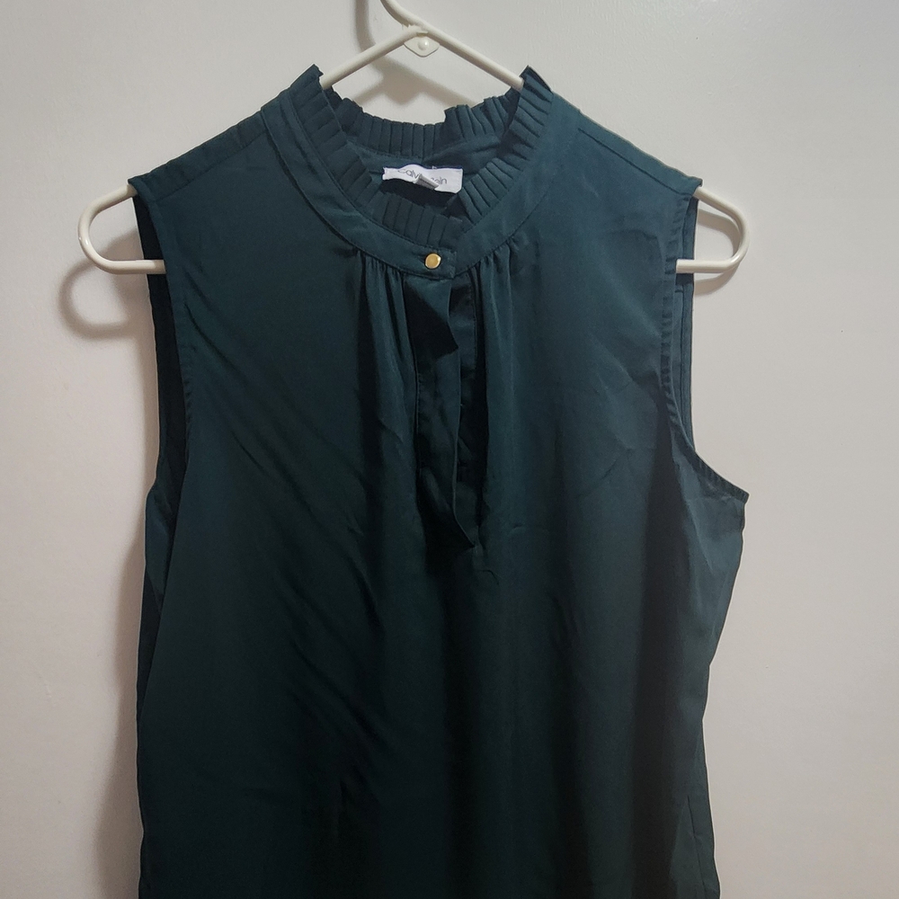 Calvin Klein Pleated Neck Sleeveless Blouse Green Large